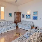 4 Bedroom Lovely In Apartmán *