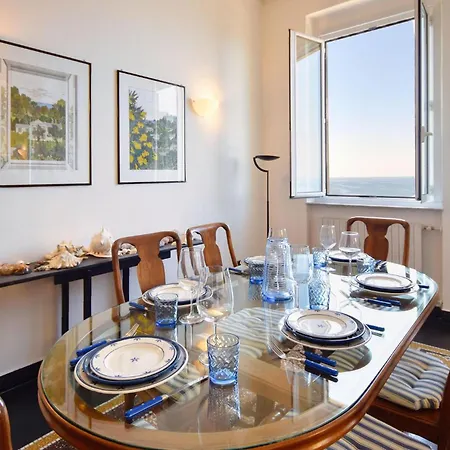 4 Bedroom Lovely In * Camogli