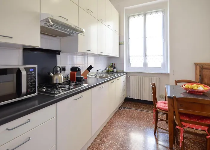 4 Bedroom Lovely In *