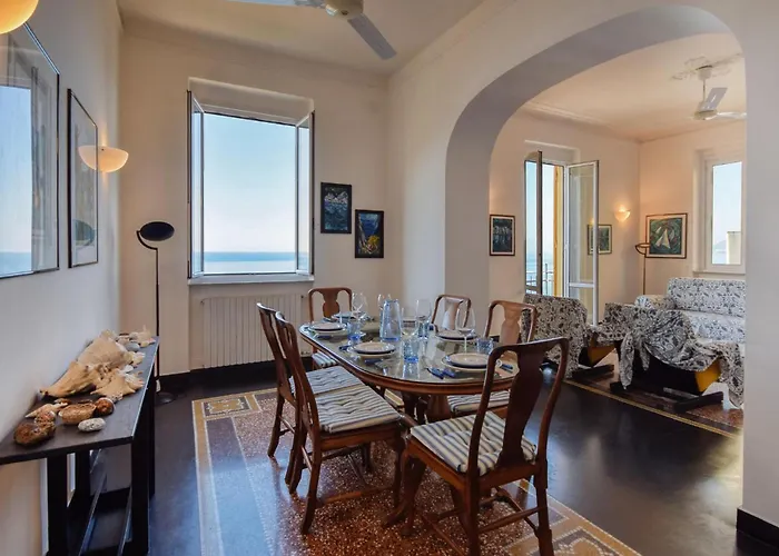 4 Bedroom Lovely In * Camogli