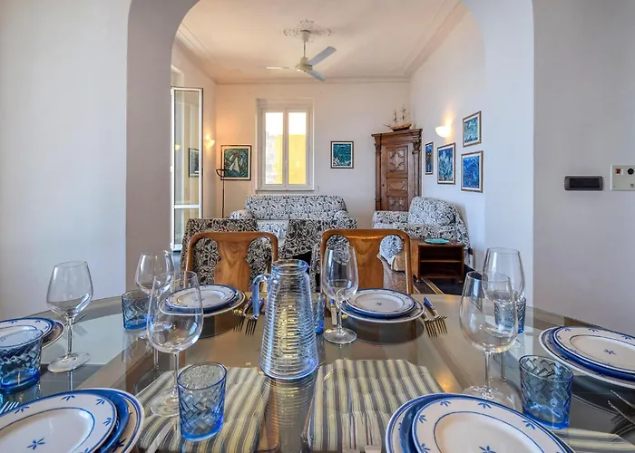 4 Bedroom Lovely In Lejlighed