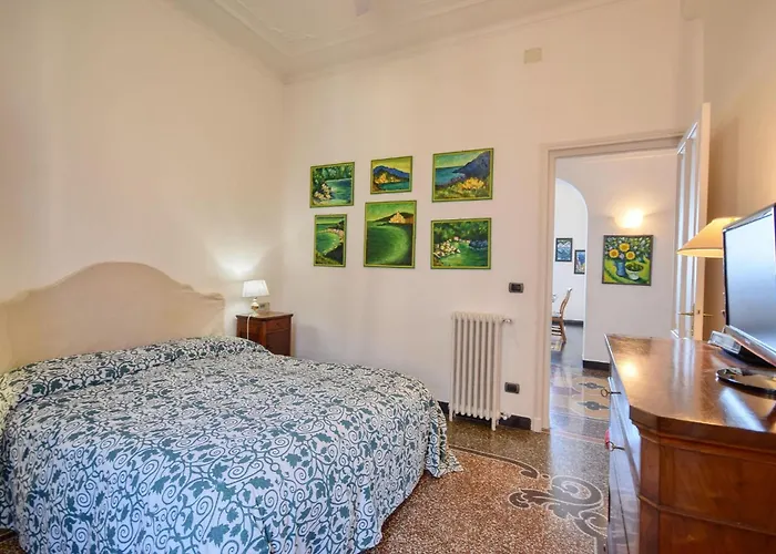 4 Bedroom Lovely In Apartamento *