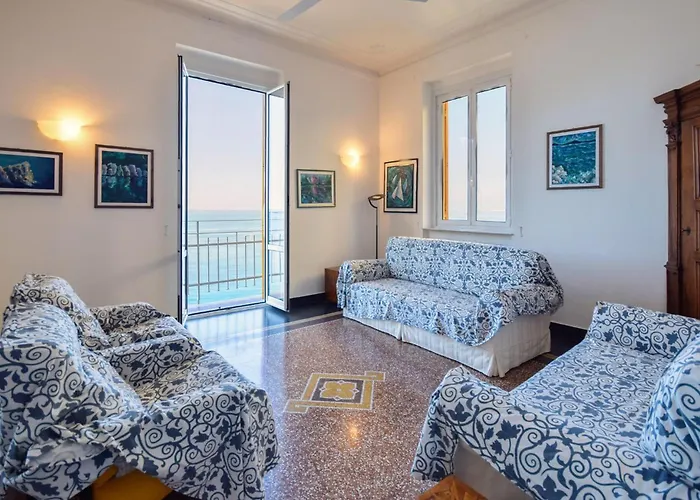Apartamento 4 Bedroom Lovely In Camogli