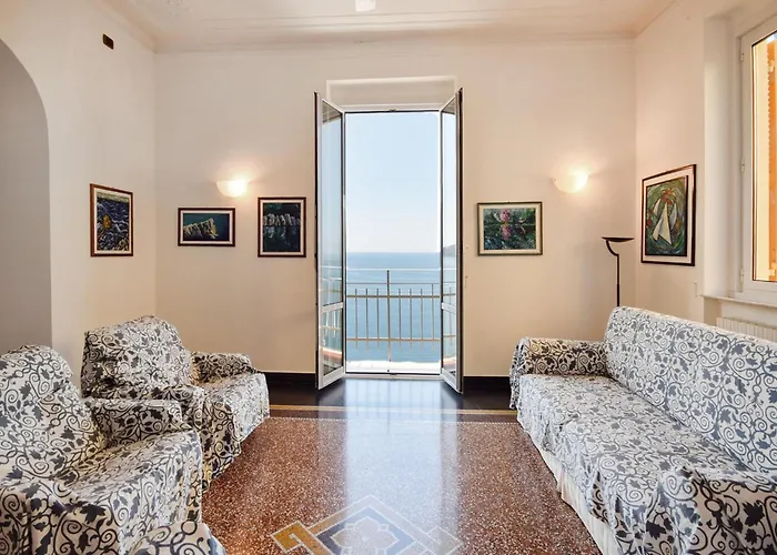 4 Bedroom Lovely In * Camogli